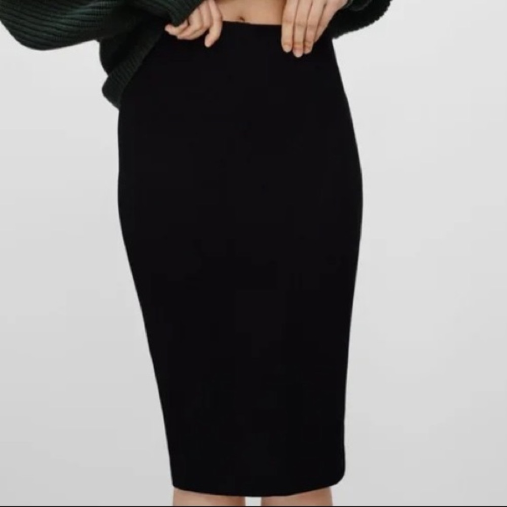 Aritzia’s Wilfred Pencil Skirt